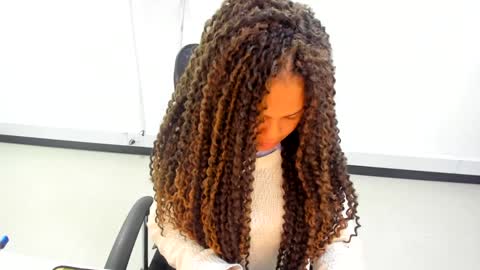 karla_cg online show from February 26, 12:30 am