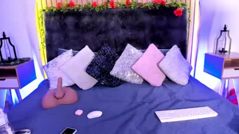 Karla Gonzaless online show from March 5, 6:34 pm