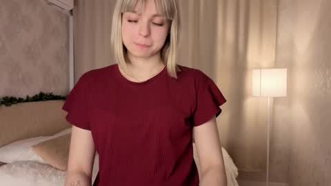 Monica online show from February 26, 7:39 pm