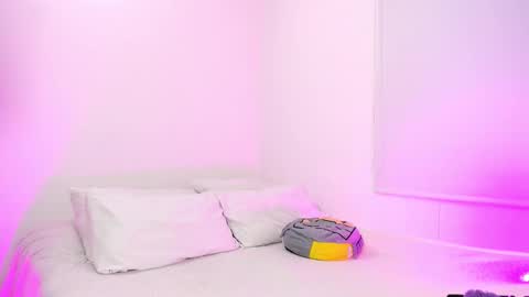 Karlyy  online show from February 15, 3:09 am