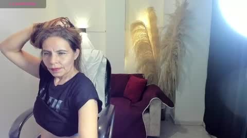 KARLYE online show from June 12, 2:54 am