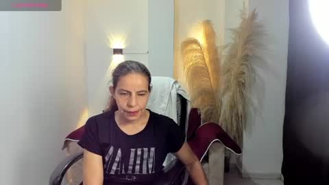 KARLYE online show from June 13, 3:17 am