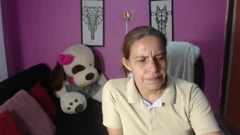 Snapshot of karlye_hot chatting on October 22, 2:37 am KARLYE online show from October 22, 2:37 am