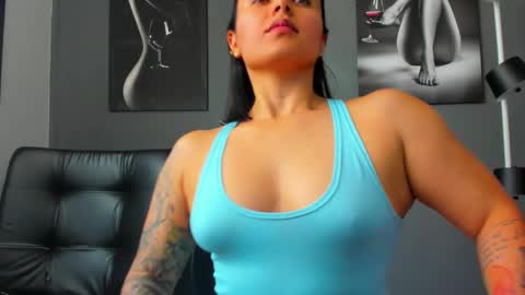   online show from November 8, 4:43 pm