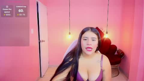 karol_1_ online show from May 5, 7:41 pm