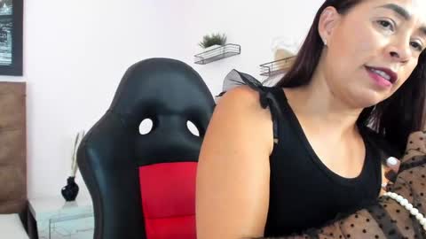 Karol D online show from June 2, 7:38 pm
