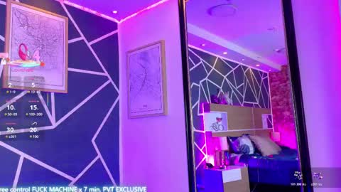 KAROL SCOTT online show from November 4, 11:28 pm