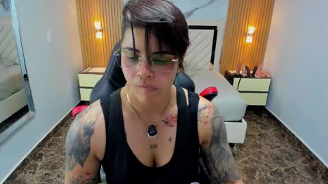 Karol and Luna online show from March 18, 8:04 pm