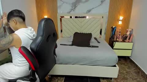 Karol and Luna online show from October 27, 7:58 pm