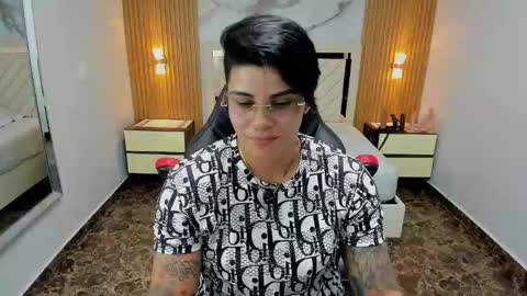 Karol and Luna online show from March 24, 7:42 pm