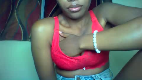 karoliee online show from June 6, 2:01 pm