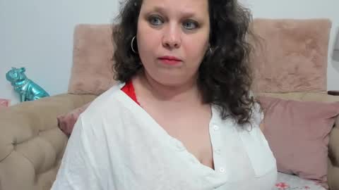 Snapshot of karolinejoyy chatting on March 5, 1:31 am KarolineJoyy online show from March 5, 1:31 am