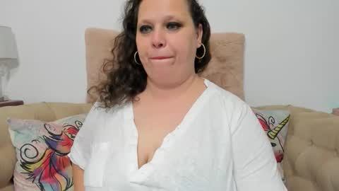 KarolineJoyy online show from November 24, 12:09 am