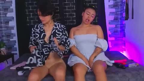 kasandraandsilvii online show from November 25, 3:22 pm