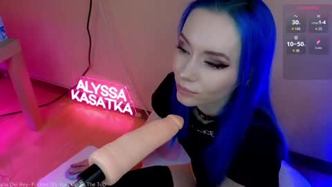 ALYSSA                online show from April 21, 4:03 pm