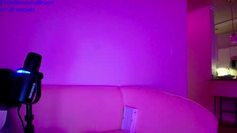 BriannaBrave online show from March 25, 4:52 am