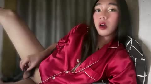 Majesty online show from May 6, 8:59 pm