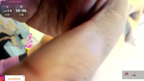 Kat       online show from December 3, 9:15 pm