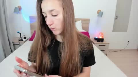 kate_redgar online show from February 3, 12:53 pm