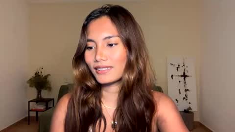 Kate Dami online show from December 3, 4:00 pm
