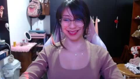 Kateeen18 online show from July 19, 5:10 am