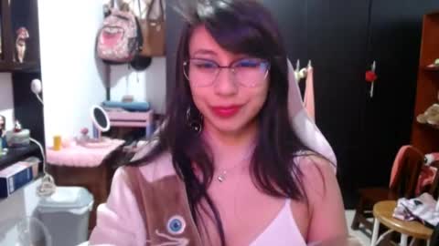 Kateeen18 online show from July 17, 5:09 am