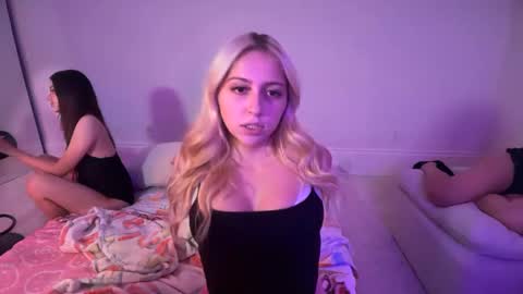 Snapshot of kateharperr chatting on September 22, 5:33 am kateharperr online show from September 22, 5:33 am