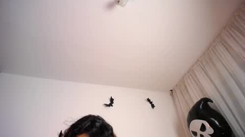 Snapshot of katejolie chatting on October 8, 10:38 pm Help me with rate thanks online show from October 8, 10:38 pm
