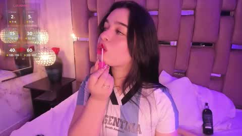 Kate  online show from November 22, 2:37 pm