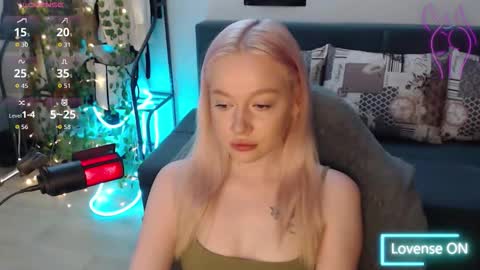 Lisa online show from November 17, 2:41 pm