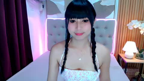 KATE online show from April 14, 6:44 pm