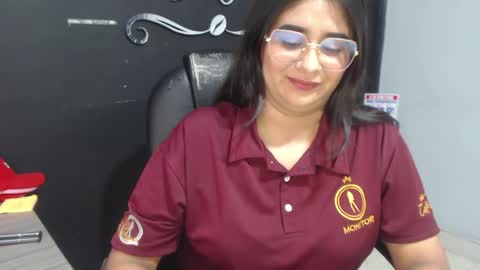 Call me Lau  online show from May 29, 9:46 pm