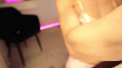 katherinepinke online show from February 9, 7:16 pm