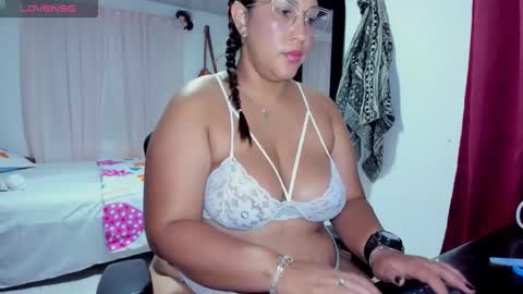 Snapshot of kathya_rabbit chatting on October 22, 3:21 am Kathye online show from October 22, 3:21 am