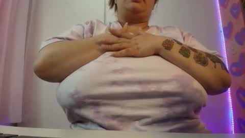 kathybigboobsbbw_ online show from February 8, 2:48 am
