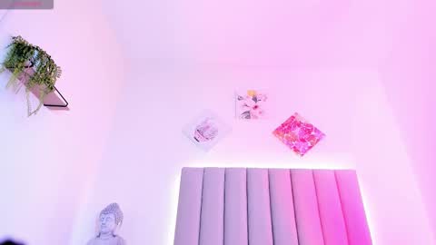 Katia  online show from November 6, 3:37 pm