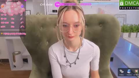 Katia  online show from September 12, 6:04 am