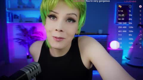 Snapshot of katie_cutie_ts chatting on October 20, 7:52 pm Katie online show from October 20, 7:52 pm