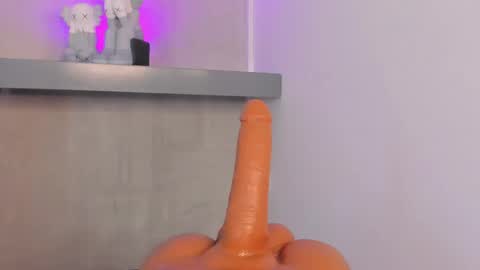 Katie online show from February 28, 5:26 pm