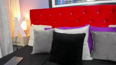 Katie online show from November 14, 8:22 pm