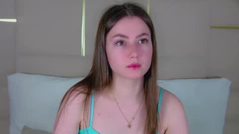 katiereeves online show from February 24, 5:10 am