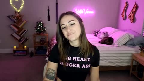 Katie Verona online show from December 22, 1:34 am