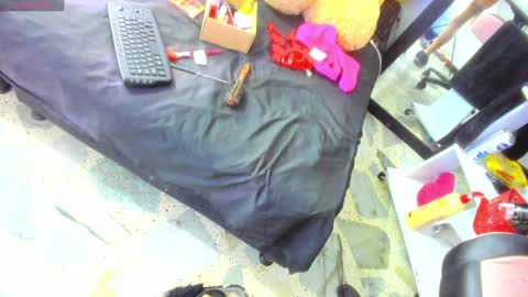 lucyfx69   INSTAGRAM online show from January 6, 4:15 am