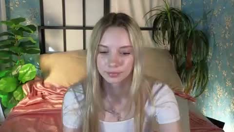 katt_yy online show from July 1, 5:16 am