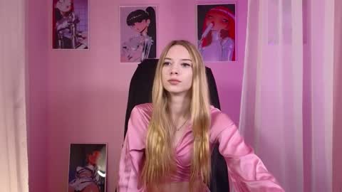 katt_yy online show from February 1, 12:15 pm