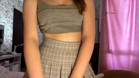 Molly online show from July 8, 9:24 am