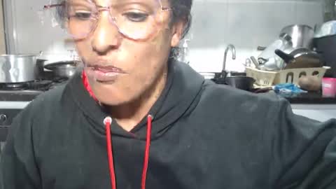 KattleyaGrey online show from February 9, 8:33 pm