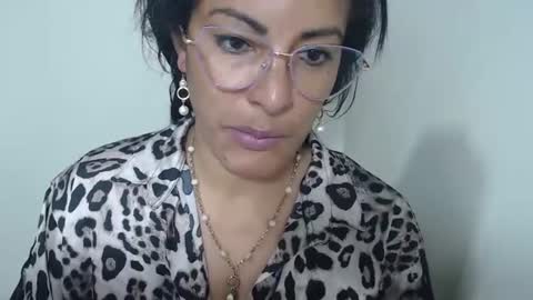 KattleyaGrey online show from July 11, 7:39 pm