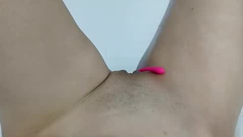 Snapshot of kattrinah_nikitta chatting on October 15, 7:37 pm nikitta online show from October 15, 7:37 pm