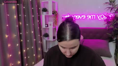 Kate online show from March 19, 5:02 am